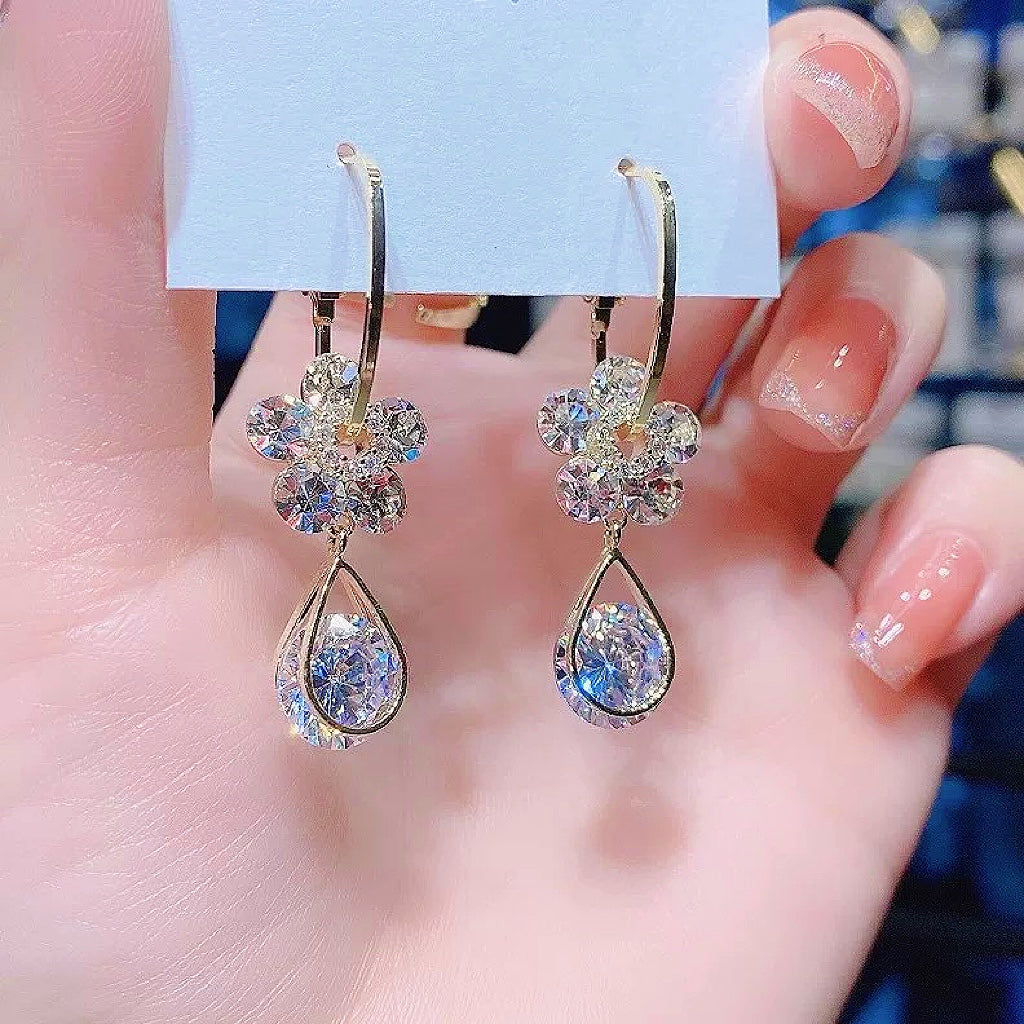 Boucles d’oreilles élégantes en cristal floral